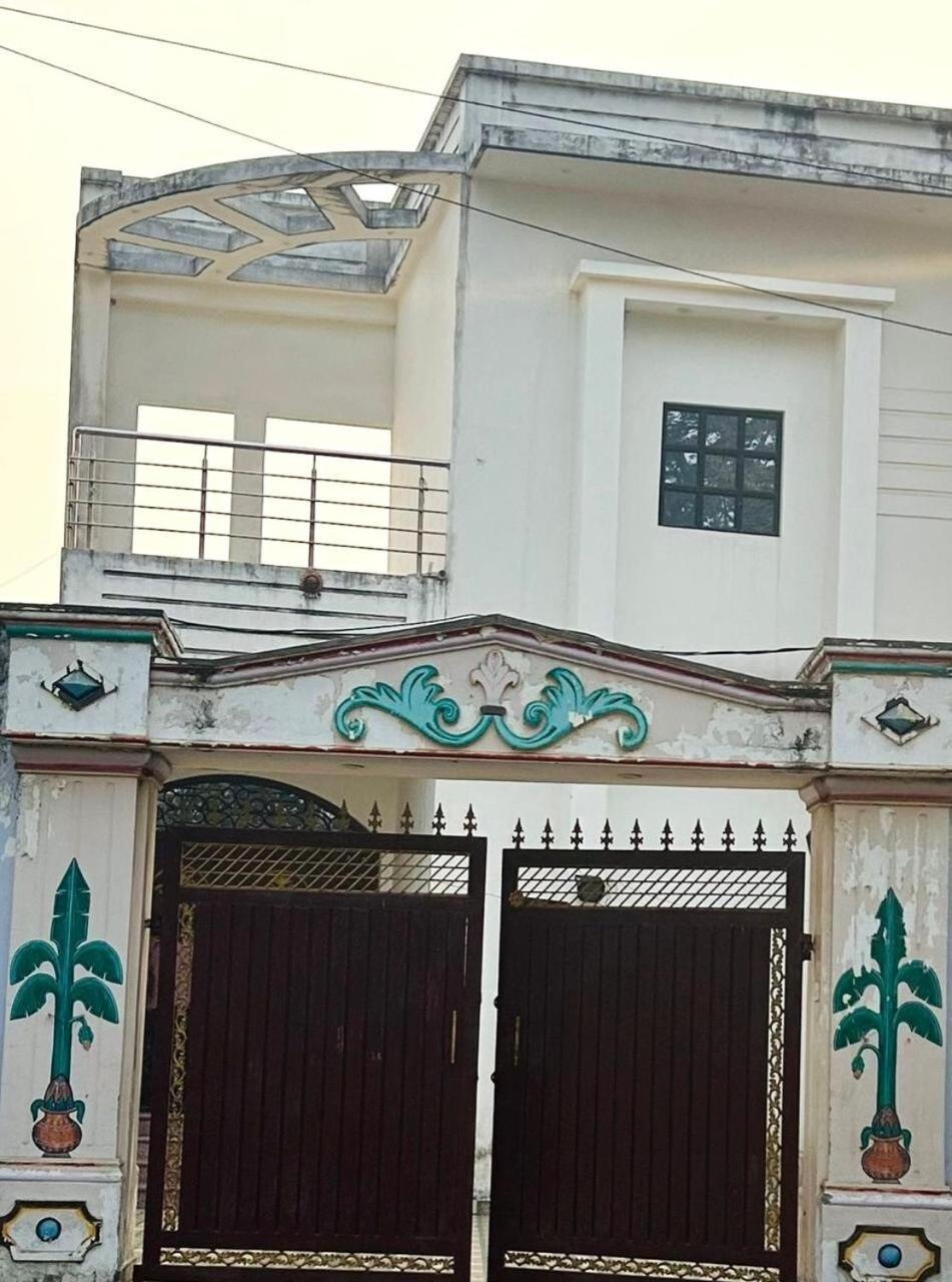 Jamuna Kunj Варанаси Екстериор снимка